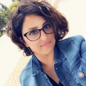 Meet your Posher, Nahid